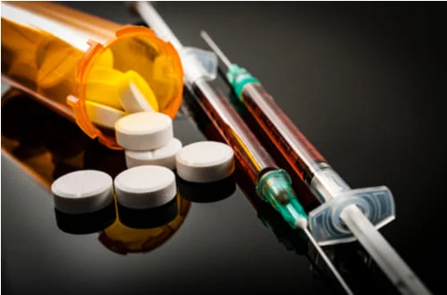 Шприцы с таблетками